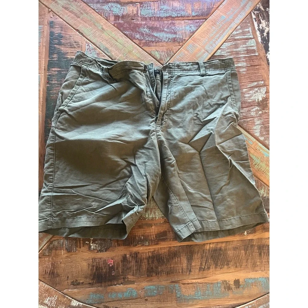 Mens‎ Banana Republic Army Green Casual Shorts Size 36